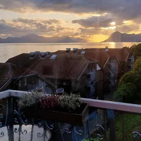 Fjord Panorama Homestay Homestay Molde
